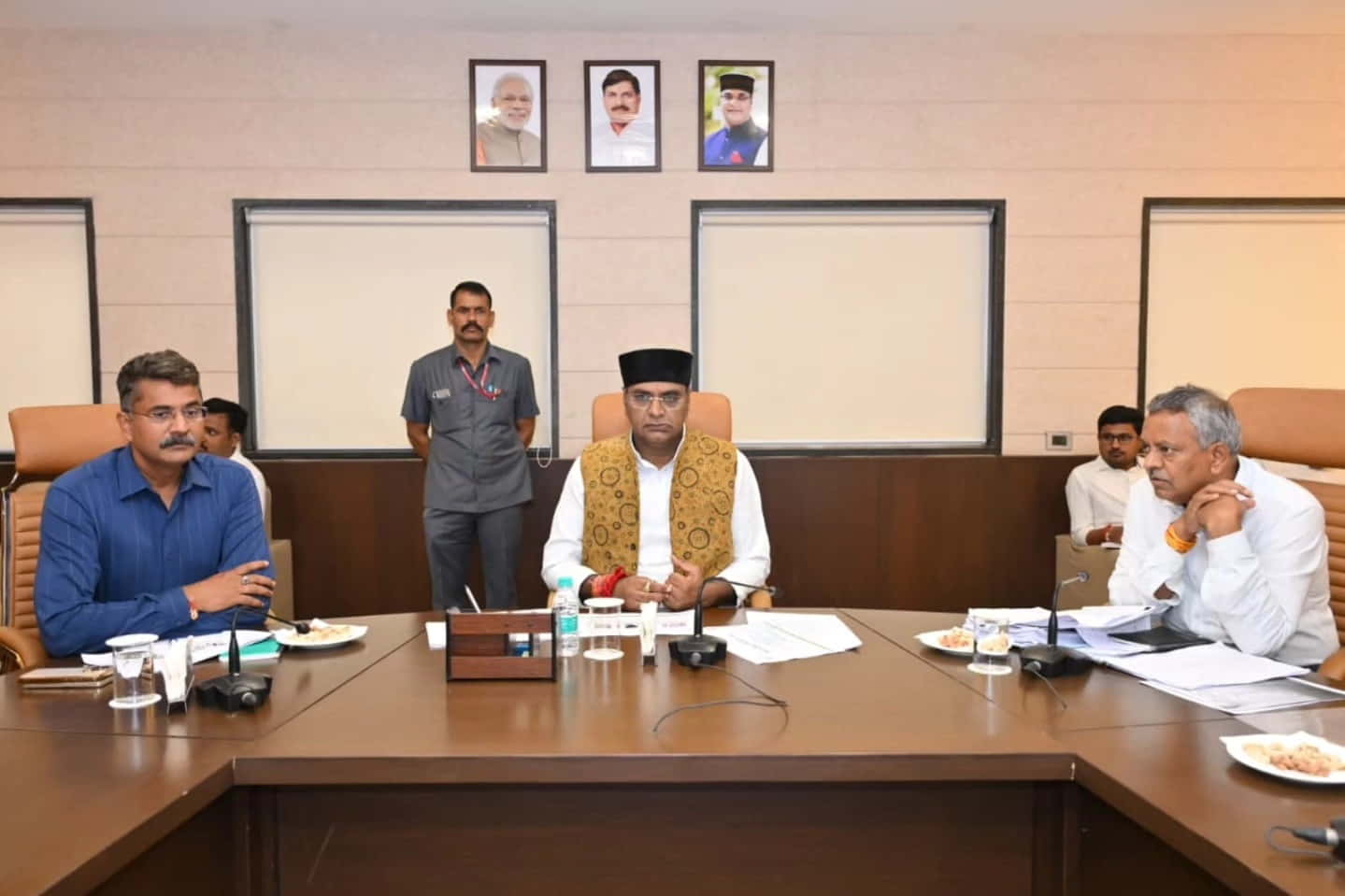 Meeting of senior officials of Sports and Youth Welfare Department